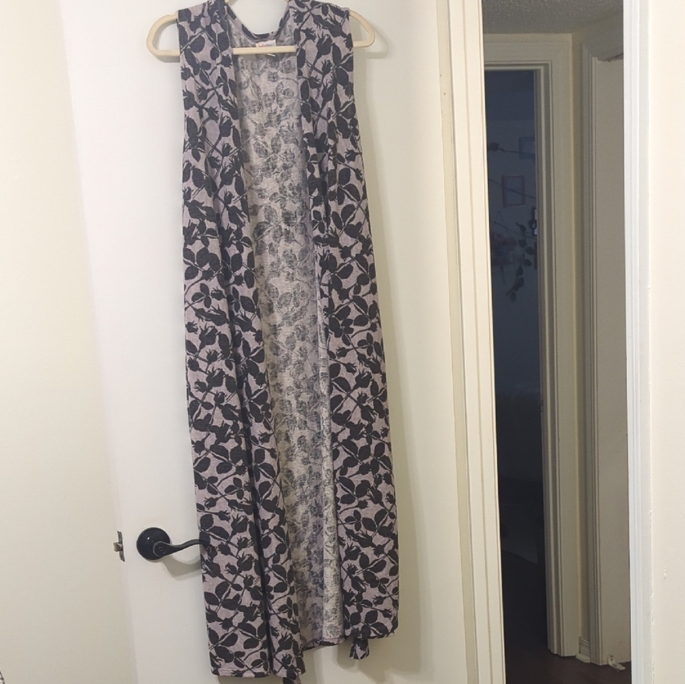 Floral Black and White Sleeveless Dress